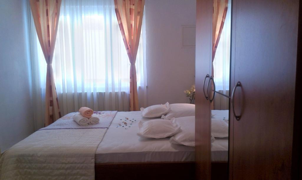 Apartments Malina Tučepi Extérieur photo